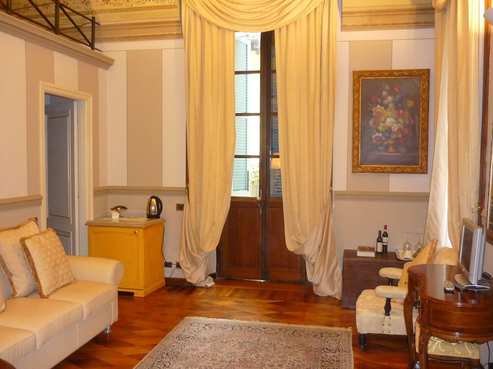 Hotel Villa Beccaris Monforte dʼAlba المظهر الخارجي الصورة